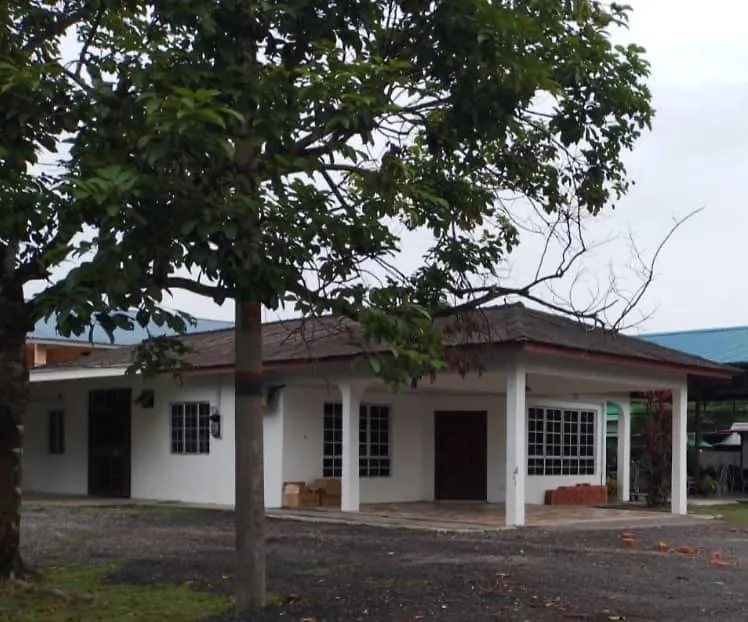 D\'Kota Homestay Mslim Only Kempas location